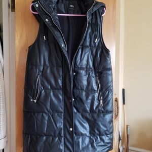 Zara Shiny Black Puffer Vest